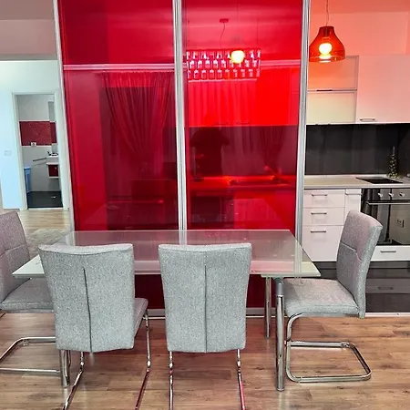 Le Titeica Апартаменти